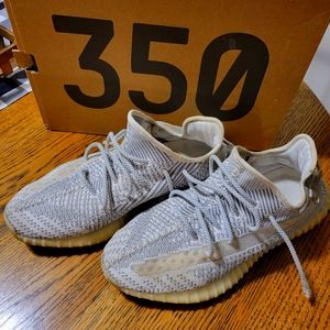 Yeezy Boost 350 V2